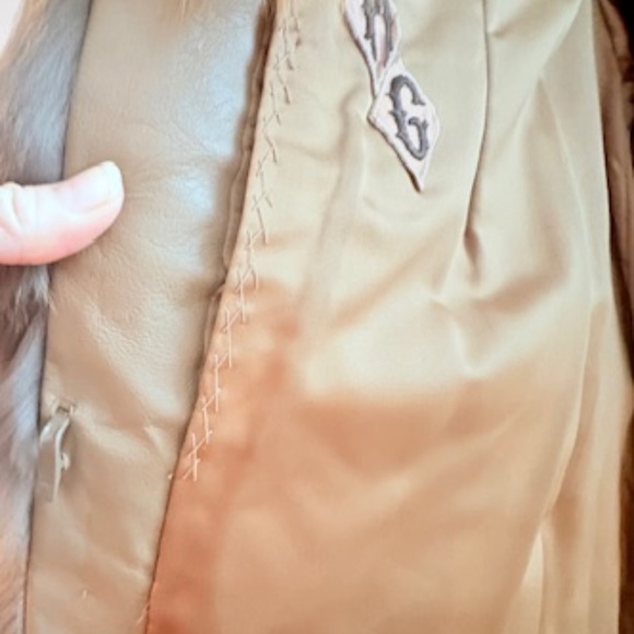 Redfox 1/2 length vintage fur-coat - Picture 7 of 12